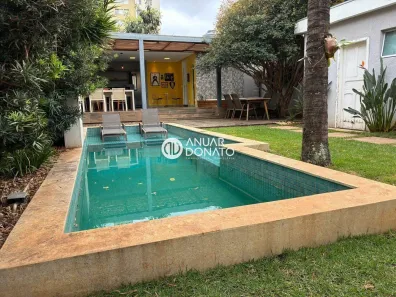 Casa com 4 Quartos à venda, 186m² no Santa Efigênia, Belo Horizonte