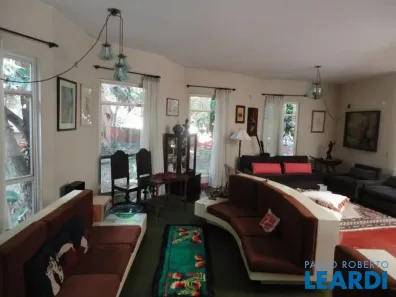 Sobrado com 4 Quartos à venda, 450m² no Sumaré, São Paulo