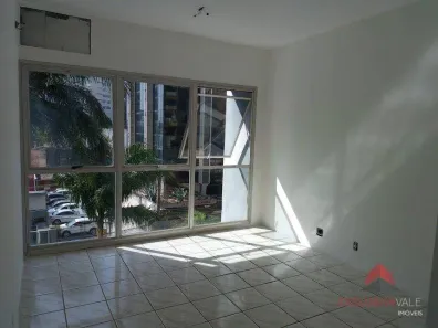 Sala Comercial à venda, 29m² no Centro, São José dos Campos