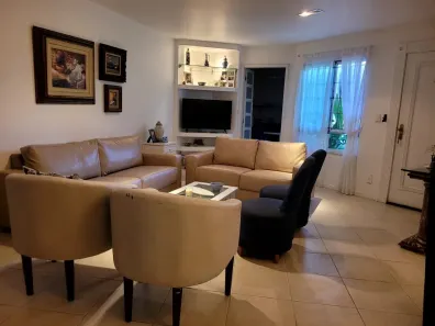 Casa de Condomínio com 4 Quartos à venda, 270m² no Vargem Pequena, Rio de Janeiro