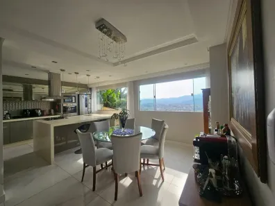Casa com 4 Quartos à venda, 220m² no Jardim Cidade de Florianópolis, São José