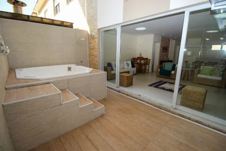 Casa de Condomínio com 4 Quartos à venda, 219m² no Enseada, Guarujá