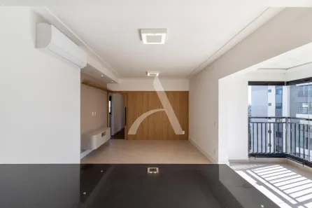 Apartamento com 3 Quartos para alugar, 98m² no Taquaral, Campinas