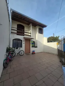 Casa de Condomínio com 3 Quartos à venda, 100m² no Cajuru, Curitiba