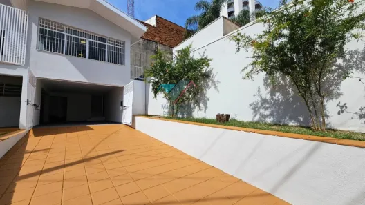 Casa com 3 Quartos para alugar, 219m² no Vila Maria Luiza, Jundiaí