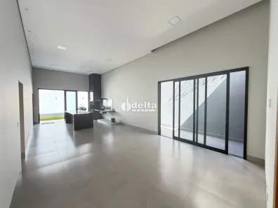 Casa com 3 Quartos à venda, 150m² no Novo Mundo, Uberlândia