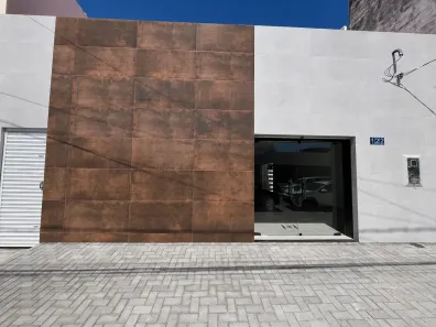 Casa com 4 Quartos para alugar, 140m² no Centro, Petrolina