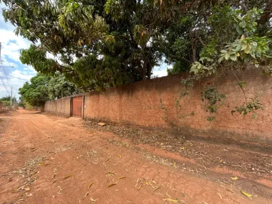 Casa com 5 Quartos à venda, 5000m² no Vila São José, Brasília