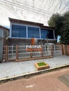 Sobrado com 4 Quartos para alugar, 180m² no Niterói, Canoas