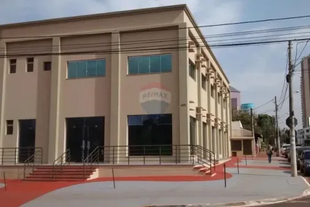Prédio Comercial para alugar, 700m² no Parque Industrial Lagoinha, Ribeirão Preto