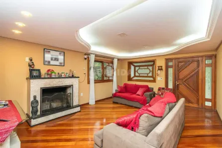 Casa com 5 Quartos para alugar, 480m² no Vila Nova, Porto Alegre