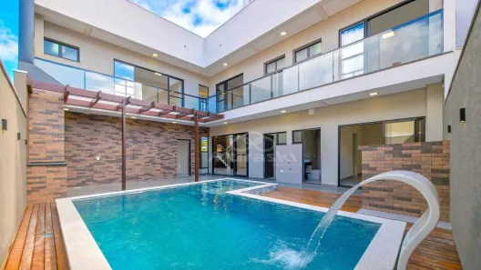Casa com 4 Quartos à venda, 260m² no Centro, Guaratuba