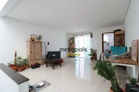 Sobrado com 3 Quartos à venda, 250m² no Vila Pinheirinho, Santo André