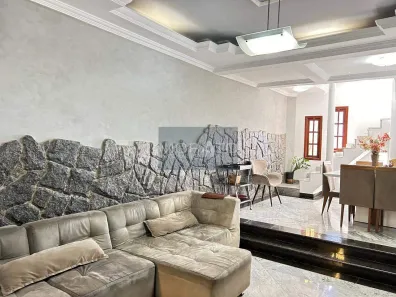Imóvel Comercial com 3 Quartos à venda, 120m² no Carajás, Contagem