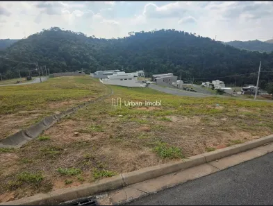 Lote/Terreno à venda, 379m² no Casa de Pedra, Volta Redonda