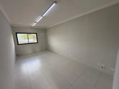 Sala Comercial à venda, 27m² no Daniel Fonseca, Uberlândia