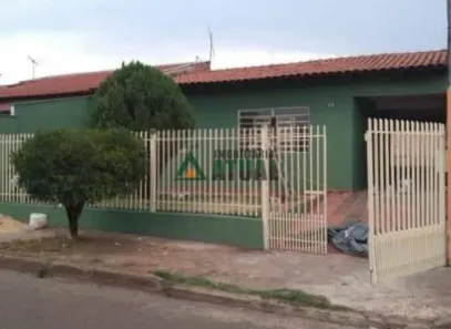 Casa com 2 Quartos à venda, 82m² no Conjunto Farid Libos, Londrina