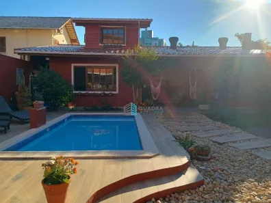 Casa com 4 Quartos à venda, 276m² no Itacorubi, Florianópolis