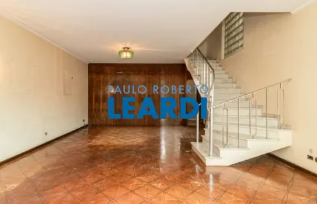 Sobrado com 16 Quartos à venda, 239m² no Pinheiros, São Paulo