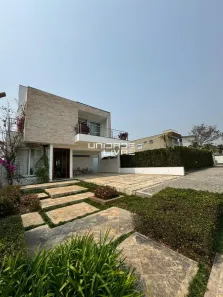 Casa de Condomínio com 3 Quartos à venda, 360m² no Parque Residencial Itapeti, Mogi das Cruzes