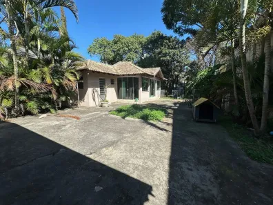 Lote/Terreno à venda, 722m² no Água Verde, Curitiba