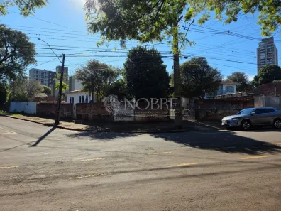 Lote/Terreno à venda, 592m² no Zona 08, Maringá