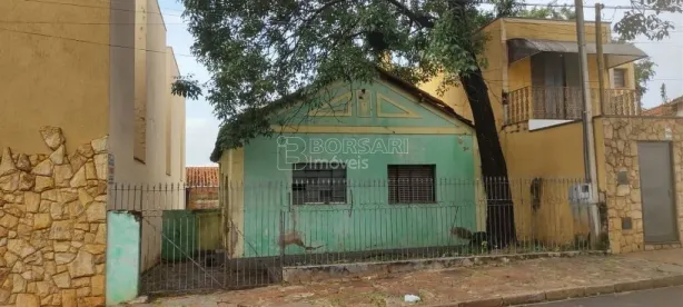 Casa com 2 Quartos à venda, 207m² no Centro, Araraquara