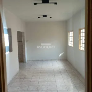 Casa com 3 Quartos à venda, 200m² no Lagoinha, Uberlândia