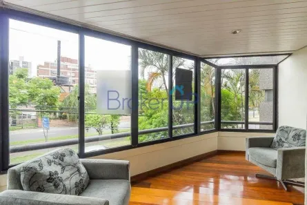 Apartamento com 3 Quartos para alugar, 125m² no Petrópolis, Porto Alegre
