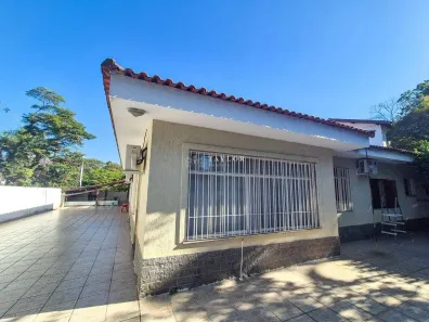 Casa com 5 Quartos à venda, 272m² no Alto de Pinheiros, São Paulo
