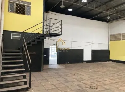 Galpão/Depósito/Armazém com 7 Quartos à venda, 450m² no Altos do Coxipó, Cuiabá