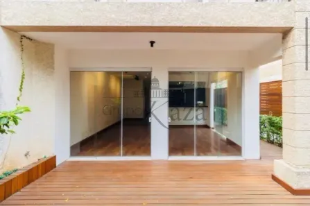 Casa de Condomínio com 3 Quartos à venda, 300m² no Jardim Viana, São Paulo