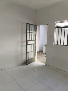 Casa com 2 Quartos para alugar, 75m² no Riacho das Pedras, Contagem