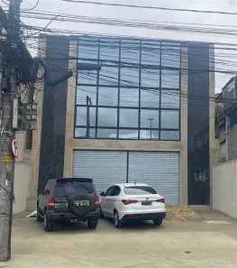 Galpão/Depósito/Armazém à venda, 110m² no Piedade, Rio de Janeiro