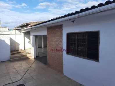 Casa com 4 Quartos à venda, 228m² no Santos Dumont, Maceió