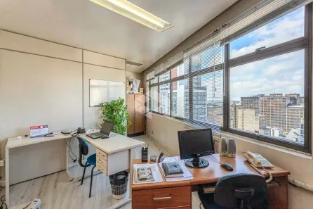Sala Comercial à venda, 72m² no Centro Histórico, Porto Alegre