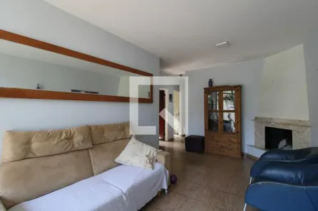 Casa com 3 Quartos à venda, 240m² no Jardim Dom Bosco, São Paulo