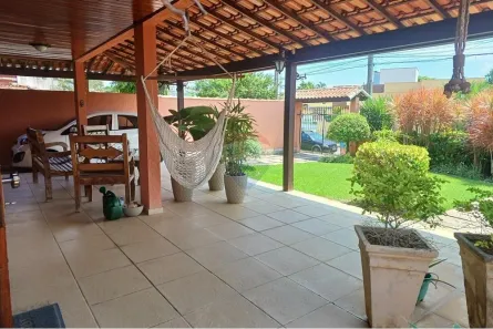 Casa de Condomínio com 5 Quartos à venda, 252m² no Ponta Grossa, Maricá