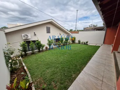 Casa com 3 Quartos para alugar, 220m² no Jardim Ipiranga, Americana