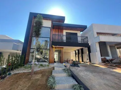 Casa de Condomínio com 3 Quartos à venda, 250m² no Conjunto Habitacional Alexandre Urbanas, Londrina