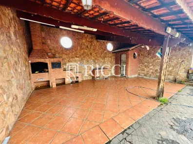 Casa com 3 Quartos à venda, 235m² no Jardim Rio Branco, São Vicente