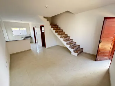 Casa de Condomínio com 2 Quartos à venda, 80m² no , Mongaguá