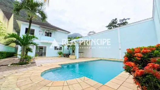 Casa de Condomínio com 4 Quartos para alugar, 210m² no Vargem Pequena, Rio de Janeiro