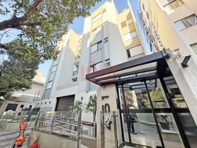 Apartamento com 3 Quartos para alugar, 90m² no Zona 07, Maringá