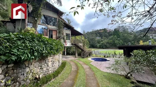 Casa com 4 Quartos à venda, 250m² no Bingen, Petrópolis