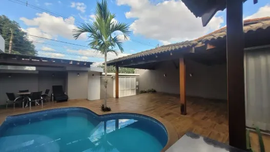 Casa com 3 Quartos à venda, 290m² no Jaraguá, Uberlândia