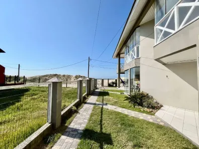 Sobrado com 3 Quartos à venda, 130m² no Capão da Canoa, Capão da Canoa