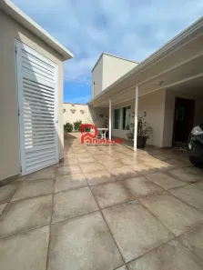 Casa com 3 Quartos à venda, 193m² no Canto do Forte, Praia Grande
