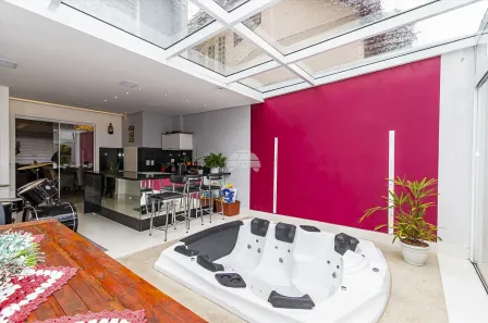 Casa com 4 Quartos à venda, 192m² no Tarumã, Curitiba