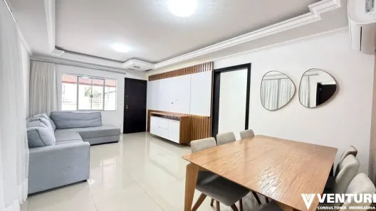 Casa com 4 Quartos para alugar, 172m² no Água Verde, Blumenau